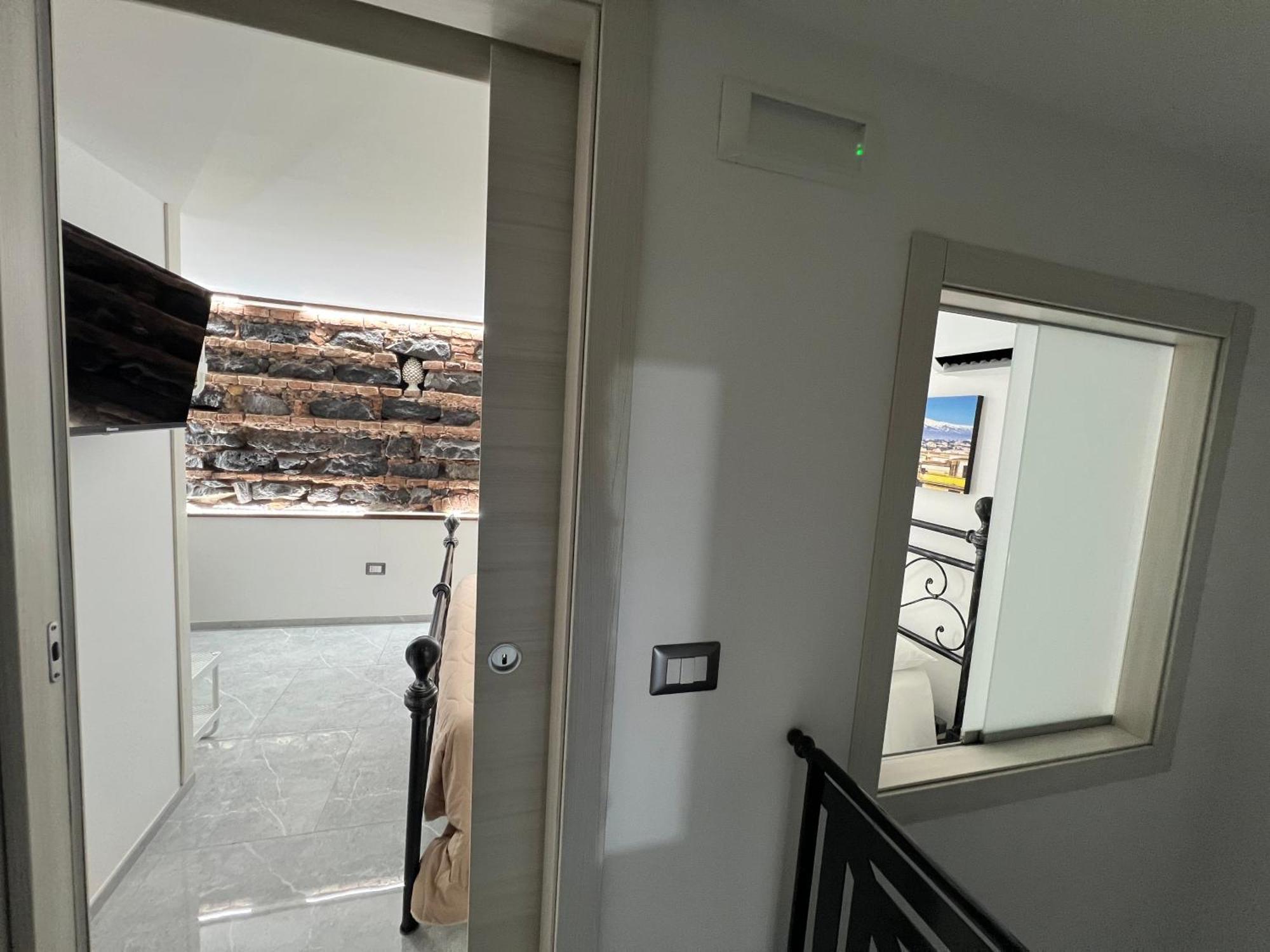 Appartamento Nobilehouse Aeroporto di Catania Fontana Rossa Esterno foto