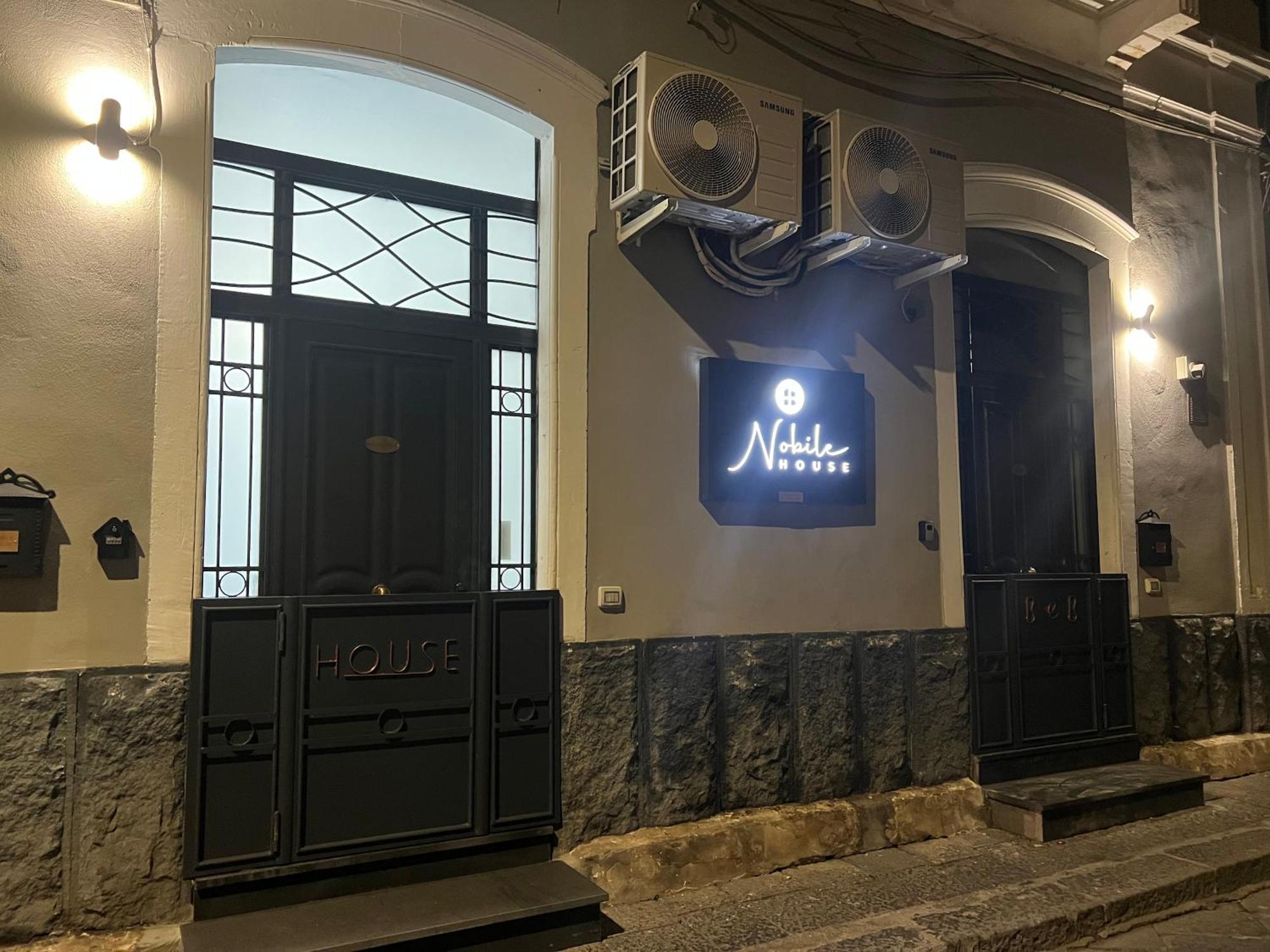 Appartamento Nobilehouse Aeroporto di Catania Fontana Rossa Esterno foto